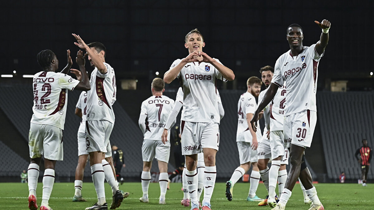 Trendyol Süper Lig’in 7. haftasında Trabzonspor, Fatih Karagümrük deplasmanında 4-3 galip gelerek 3 maçlık aradan sonra kazandı.