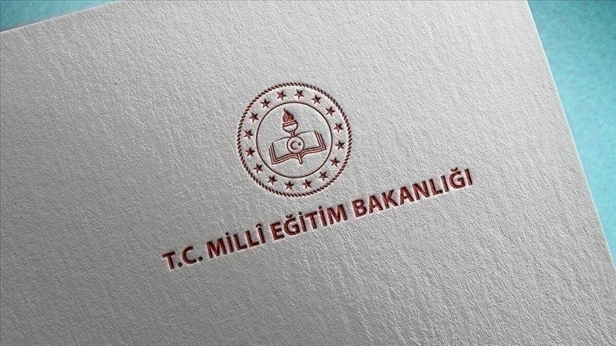 Milli Eğitim Bakanlığı (MEB), Açık Öğretim Lisesi (AÖL) 2025-2026 eğitim öğretim yılı birinci dönem kayıt süreci hakkında önemli açıklamada bulundu. Buna göre AÖL kayıt yenilemesi ve yeni kayıt işlemlerinde son gün 3 Ekim 2025 olarak belirlendi.