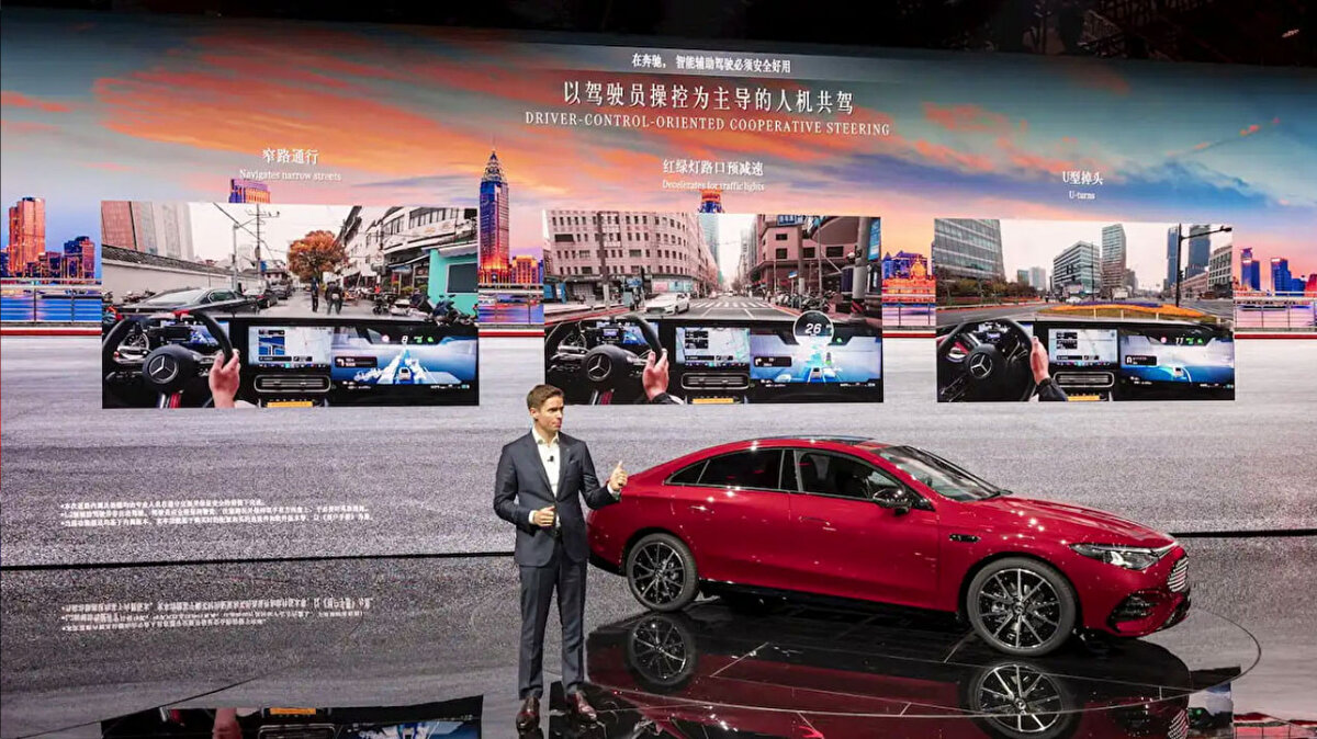 Araç, MB.OS işletim sistemi ve Momenta ortaklığıyla geliştirilen yeni nesil L2 akıllı sürüş sistemi ile donatıldı. Çin’de iki versiyonla satışa sunuldu:<br><br>Ultra-Long Range Edition: 259.000 yuan (36 bin $)<br><br>Intelligent Edition: 299.000 yuan (42 bin $)