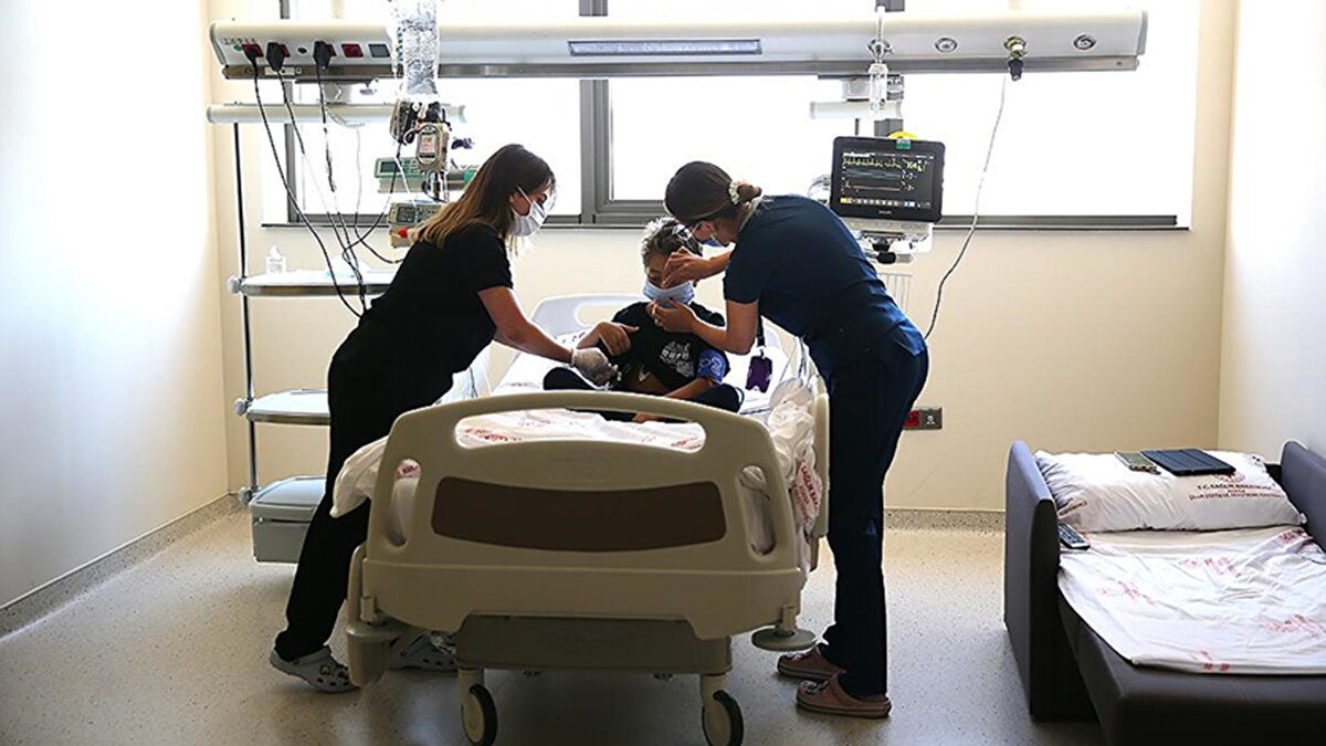 Son günlerde hastanelerde dikkat çeken bir yoğunluk yaşanıyor.