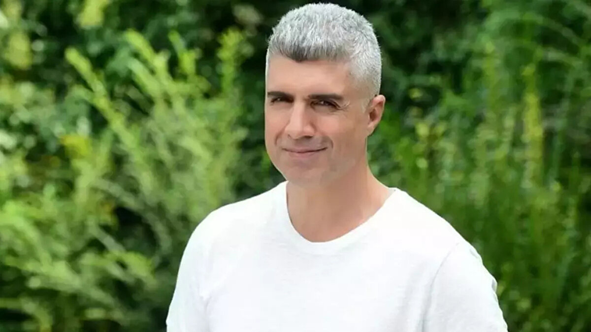 Müziği bırakıyor mu?<br>Sanatçının açıklamaları sonrası, “Müziği bırakıyor mu?” sorusu sosyal medyada gündem oldu.