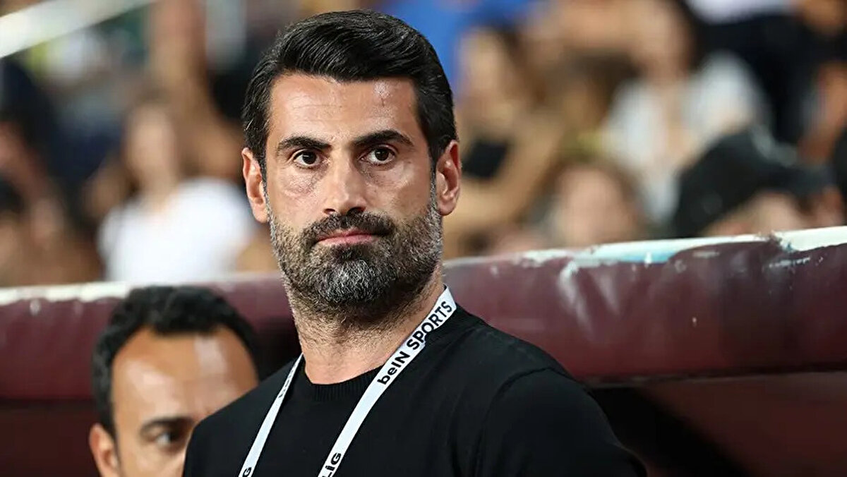 Konuya ilişkin Demirel, “Dışarıda, tanıdık, eş dost herkes benim camianın içinde olmamı istiyor. Bu benim için gurur verici bir şey. Ben hiçbir zaman böyle bir talepte bulunmam. Tabii ki hedefim orası. Çalışmamla, azmimle, kafamdakilerle bir gün orayı gelip en kıymetli şeyi vermek istiyorum. Hiçbir zaman öyle bir talebim olmayacak. İhtiyaç duyulursa biz her zaman görev almaya hazırız. Böyle bir talepte bulunmadım ve hiçbir zaman da bulunmayacağım. Beni layık görürlerse, çağırırlarsa konum neresi gösterilirse elimizden geleni yapmaya çalışırız.”dedi.<br><br>