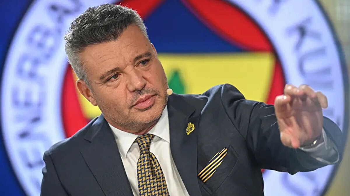 "Bütün başkanlar arayıp beni tebrik etti ama ilk arayıp tebrik eden Dursun Özbek oldu. Dursun Bey ile çok yapıcı bir konuşma yaptık. Ben spordan gelen bir insanım, milli bir sporcu babasıyım aynı zamanda. Sporun ve sporcunun ruhundan anlarım, kavga etmek için kavga etmem. Kavga ediyormuş gibi de görünmem istemem. Fenerbahçemizin haklarını tabi ki sonuna kadar koruyacağım ama bu yolda popülist adımlar atmayacağım."<br><br>