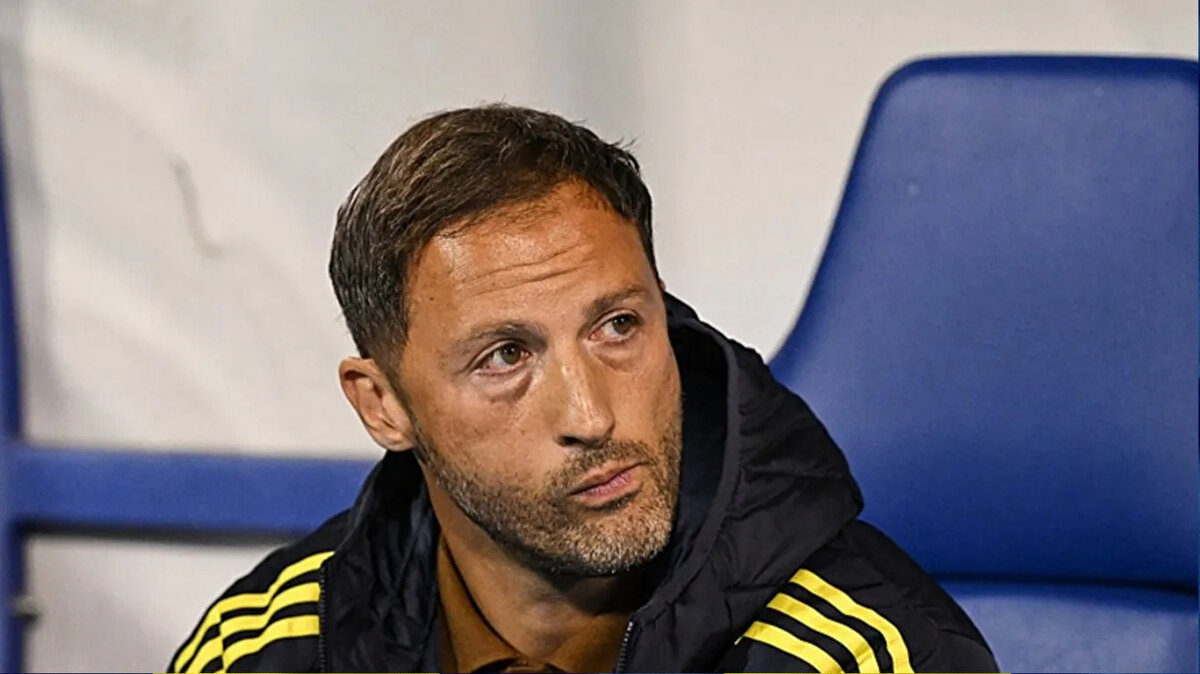 <br>Fenerbahçe'de Ali Koç döneminde teknik direktör Tedesco'nun göreve getiriirken yardımcı antrenörü olarak Gökhan Gönül'e görev verilmişti