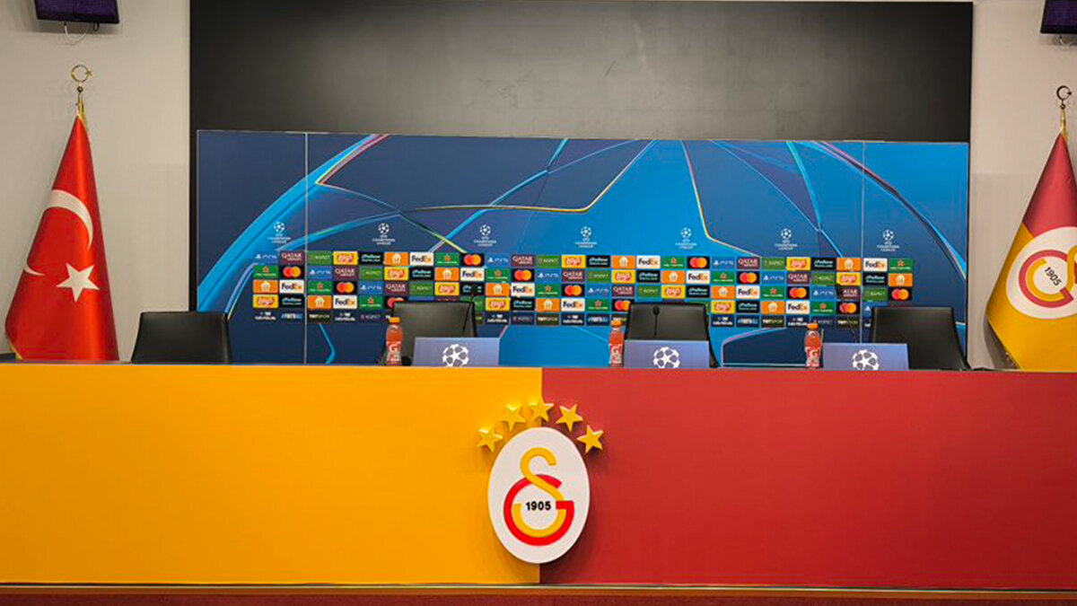 <br>Stadyumda yapılan rutin teknik kontroller kapsamında skorbord testi gerçekleştirildi. Test sırasında ekrana yansıtılan skor ise Galatasaray taraftarlarını heyecanlandırdı.