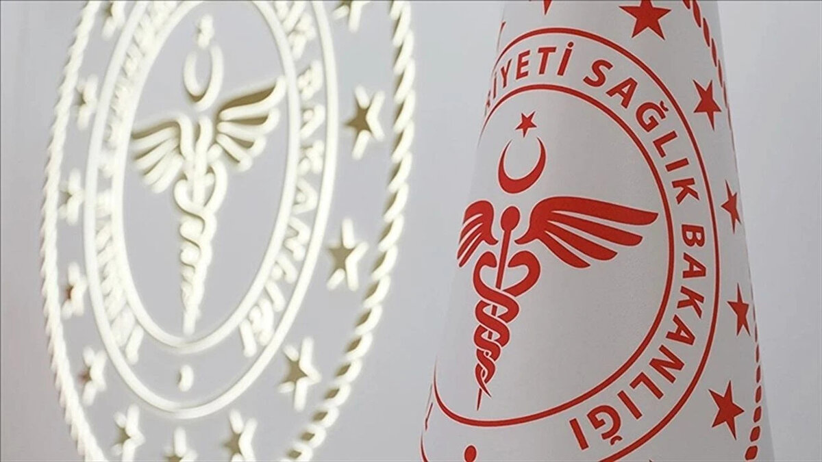 ÖSYM 2025/5 tercih kılavuzu ile personel sağlık alımı başladı<br><br>ÖSYM tercih kılavuzu 2025/5 ile birlikte Sağlık Bakanlığı personel alımı resmen başladı. Adaylar, tercih sürecinde KPSS puanlarını kullanarak sözleşmeli pozisyonlara yerleşebilecek. İŞKUR sağlık bakanlığı personel alımı 2025 ilanlarıyla birlikte, kamu personel alımı süreci hız kazandı.