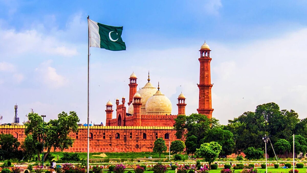 Pakistan → 1.6 milyon