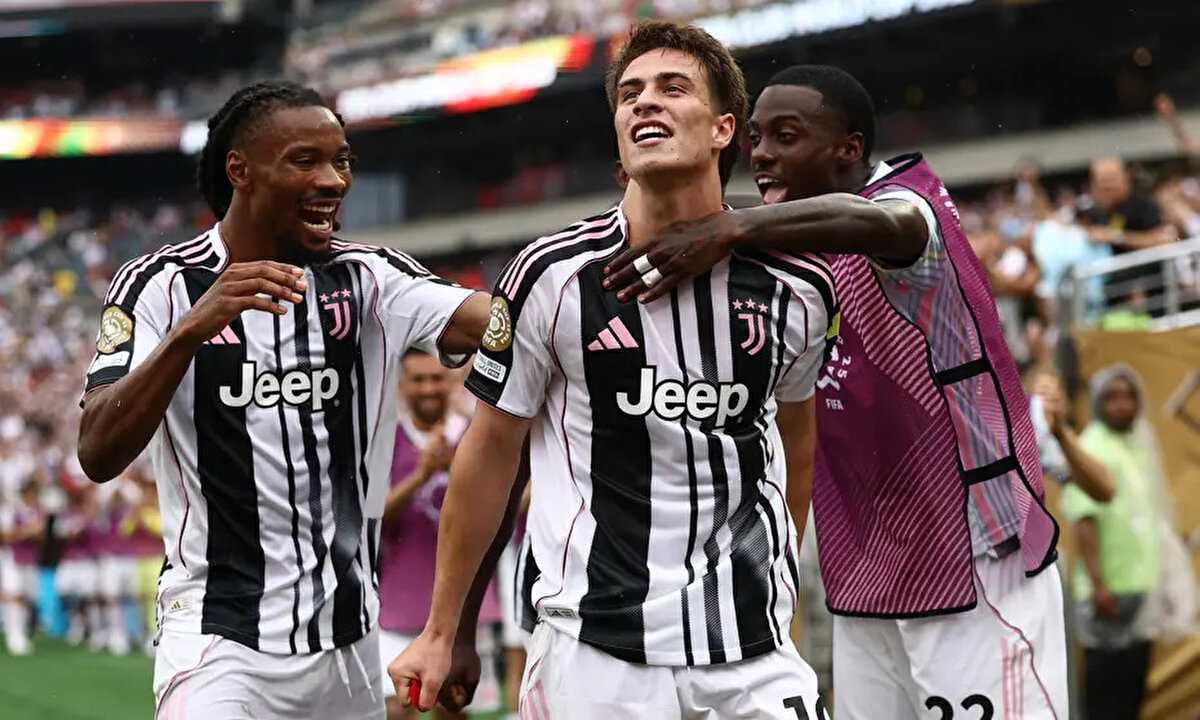 Öte yandan bu rakamlara çıkılmaması durumunda Juventus'un Kenan Yıldız'ı kesinlikle bırakmayacağı ve takımı onu merkeze alarak kuracağı belirtildi.<br><br>