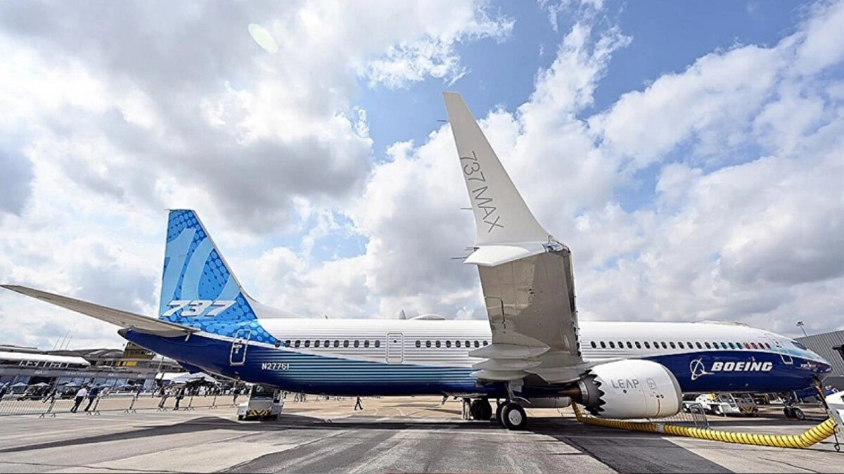 Boeing, 737 MAX’ların yerine geçecek yeni bir uçak üretmek için erken geliştirme aşamasına geçti. Wall Street Journal’ın haberine göre, şirket yeni modeliyle Airbus’a kaptırdığı pazar payını geri almak istiyor.