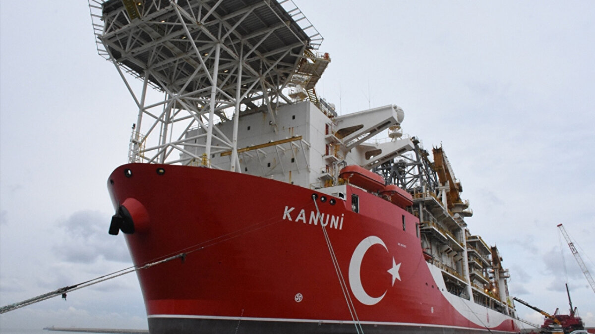 Türkiye, iki ikiz sondaj gemisinin de devreye girmesiyle enerjide tam bağımsızlık hedefine bir adım daha yaklaşmış olacak.