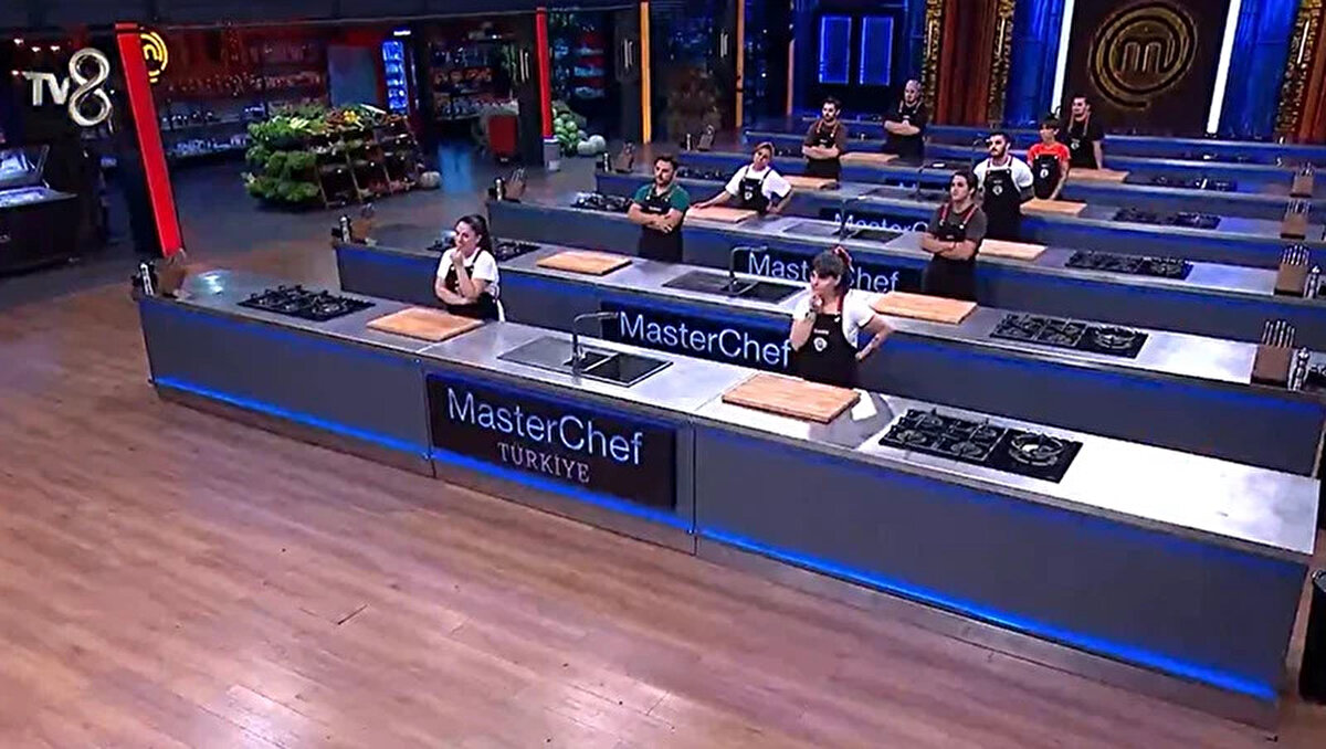 Böylece 29 Eylül MasterChef Türkiye eleme adayları Deniz ve Furkan oldu.
