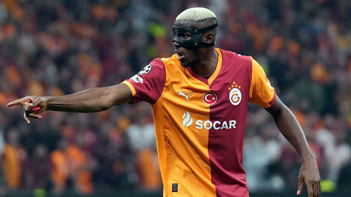 Ancak 26 yaşındaki yıldız oyuncu, ikinci yarıda yaşadığı sakatlık sonrası oyuna devam edemedi.