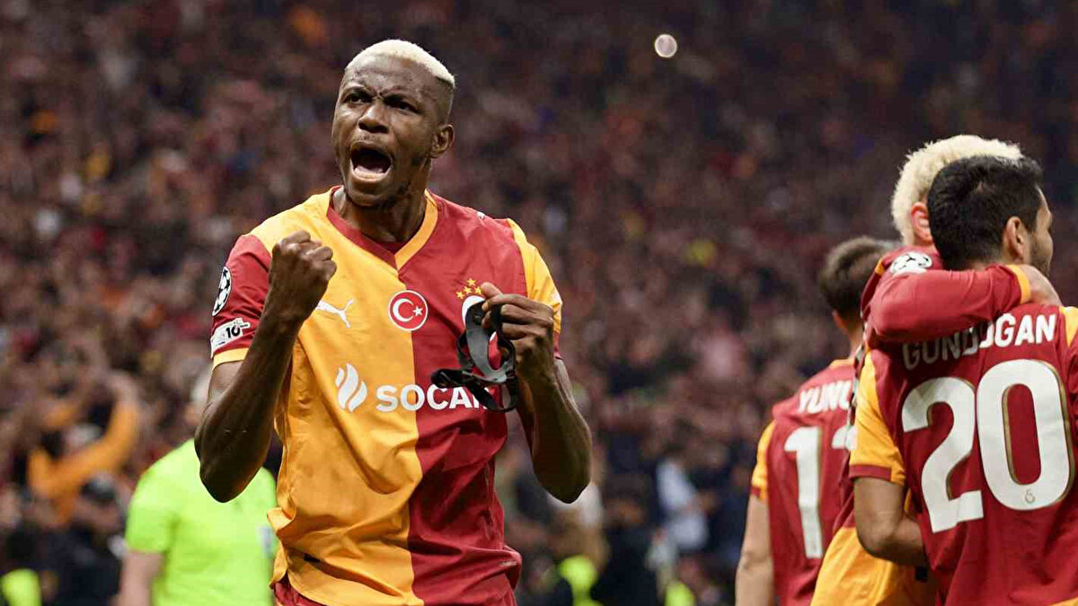  71. dakikada kenara gelen Osimhen’in yerine Mauro Icardi oyuna dahil oldu.