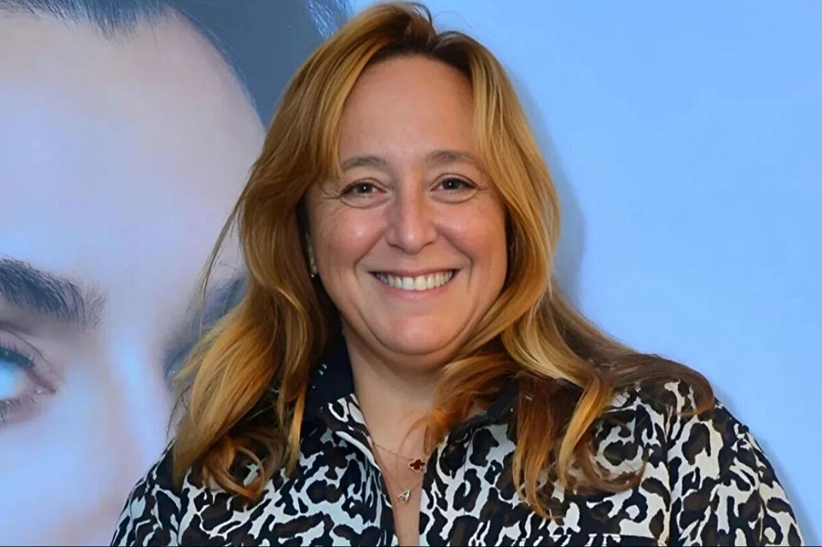 Kanal D, ATV ve Hürriyet gibi kuruluşlarda görev yaptı, ardından Klan-Euro RSCG, 1 Numara Hearst ve DMC firmalarında müşteri ilişkileri direktörlüğü ve genel müdür yardımcılığı yaptı. 2002’de ID İletişim menajerlik ajansını kurarak birçok sanatçının menajerliğini üstlendi.<br>