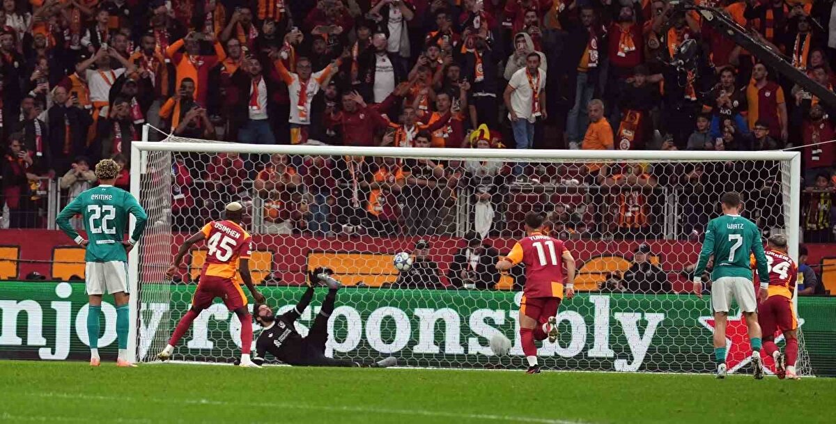 Maçın ardından spor yazarları, Galatasaray - Liverpool maçından sonra dikkat çeken yorumlar yaptı. İşte yazarların sözleri... 