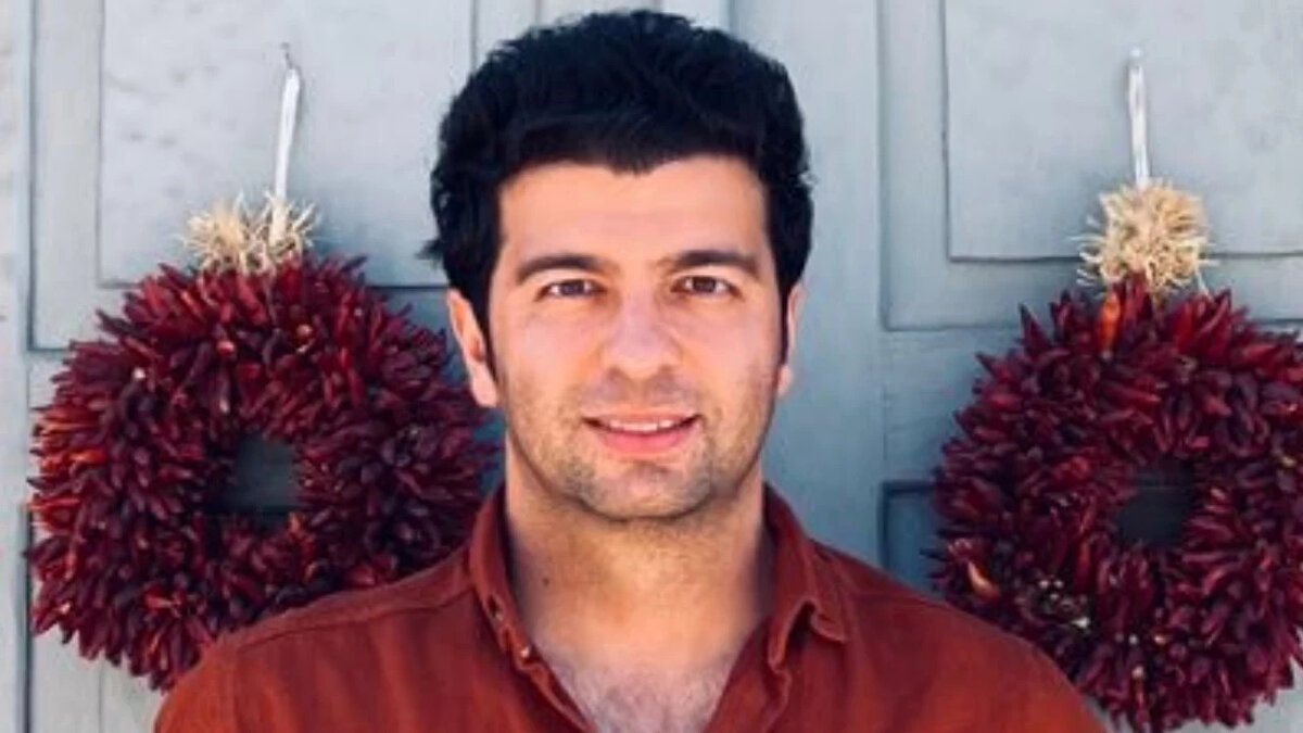 Uzun süredir ABD’nin başkentinde görev yapan Günay, özellikle Beyaz Saray, ABD Kongresi ve Dışişleri Bakanlığı gibi merkezlerden gerçekleştirdiği canlı bağlantılarla öne çıkmaktadır. ABD’de Türkiye’yi ilgilendiren siyasi, diplomatik ve ekonomik gelişmeleri NTV ekranlarına taşıyan Günay, Türk televizyonculuğunda Washington’daki etkin isimlerden biri olarak gösterilmektedir.