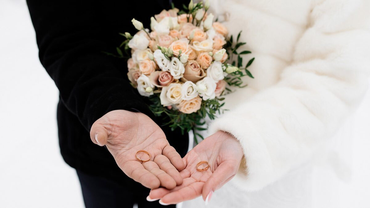 Evlilik kredisi başvuru süreci<br><br>Başvurular şu kanallar üzerinden yapılabiliyor:<br><br>e-Devlet Kapısı<br><br>ailegenclikfonu.aile.gov.tr