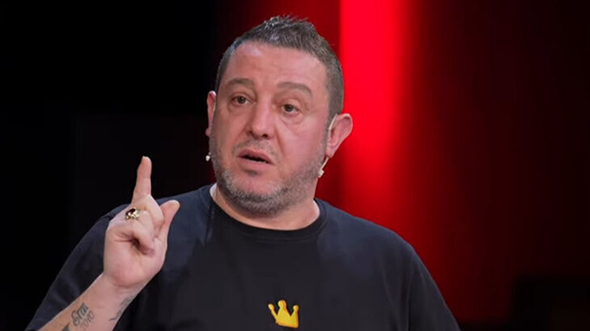 Sarı-kırmızılıların bu özgüveni sürdürmesi gerektiğini vurgulayan Kahveci, “Liverpool galibiyetinin keyfini çıkarın ama aynı mücadeleyi diğer Şampiyonlar Ligi maçlarında da gösterin. Bu oyunla ilk 16’ya, hatta daha yukarıya çıkabilirsiniz” yorumunu yaptı.