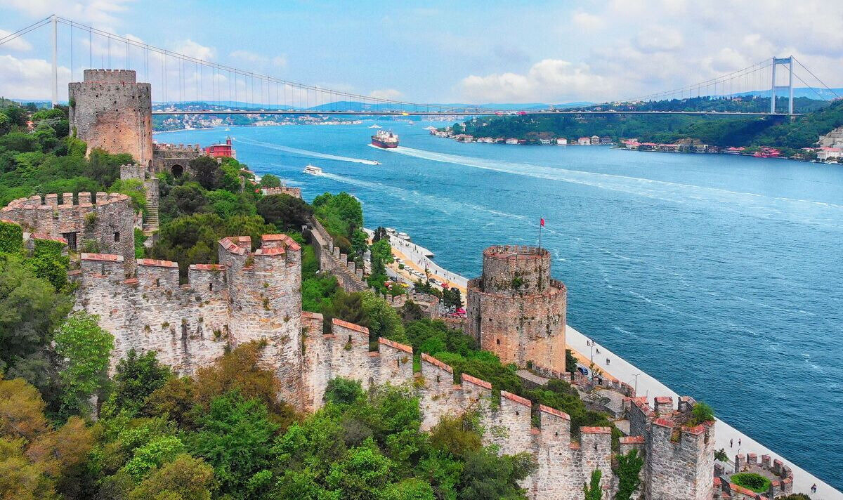 İSTANBUL, ŞİLE, İlçesi'nde planlanan 2 adet elektrik kesintisi bulunmaktadır.<br>Bakım Çalışması<br>03.10.2025 10:00 - 18:00<br>Kesinti Nedeni: ŞEBEKE İYİLEŞTİRME ÇALIŞMALARI<br>Etkilenen Cadde / Sokak KIŞLA, SOFULAR, IŞIL, MELODİ, OSMANKÖY, UBEYLİ, SEYYAH<br>Bakım Çalışması<br>03.10.2025 09:30 - 18:30<br>Kesinti Nedeni: ŞEBEKE İYİLEŞTİRME ÇALIŞMALARI<br>Etkilenen Cadde / Sokak KÖYİÇİ, İSAKÖY, HAZAR, GÜLPINAR, ERGİN, DİK, GÖKÇEN, HATİP, SATMAZLI, GÜNÇİÇEĞİ, DAĞYELİ, BERKAY, FERDA