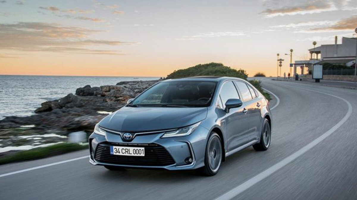 Toyota Corolla – 2.542 adet<br>Dünya genelinde en çok tercih edilen otomobillerden Toyota Corolla, Türkiye’de de satış listesinde altıncı sırada yer aldı.