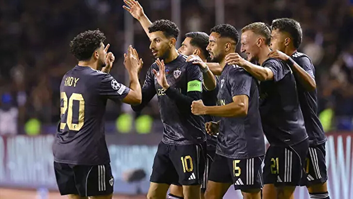 GURBAN GURBANOV'UN KARABAĞ PERFORMANSI<br><br>- 697 maç<br>- 414 galibiyet<br>- Ligde son 12 sezonda 11 şampiyonluk<br>- Avrupa'da üst üste 12 sezon gruplarda<br>- Şampiyonlar Ligi 2 maç 2 galibiyet!