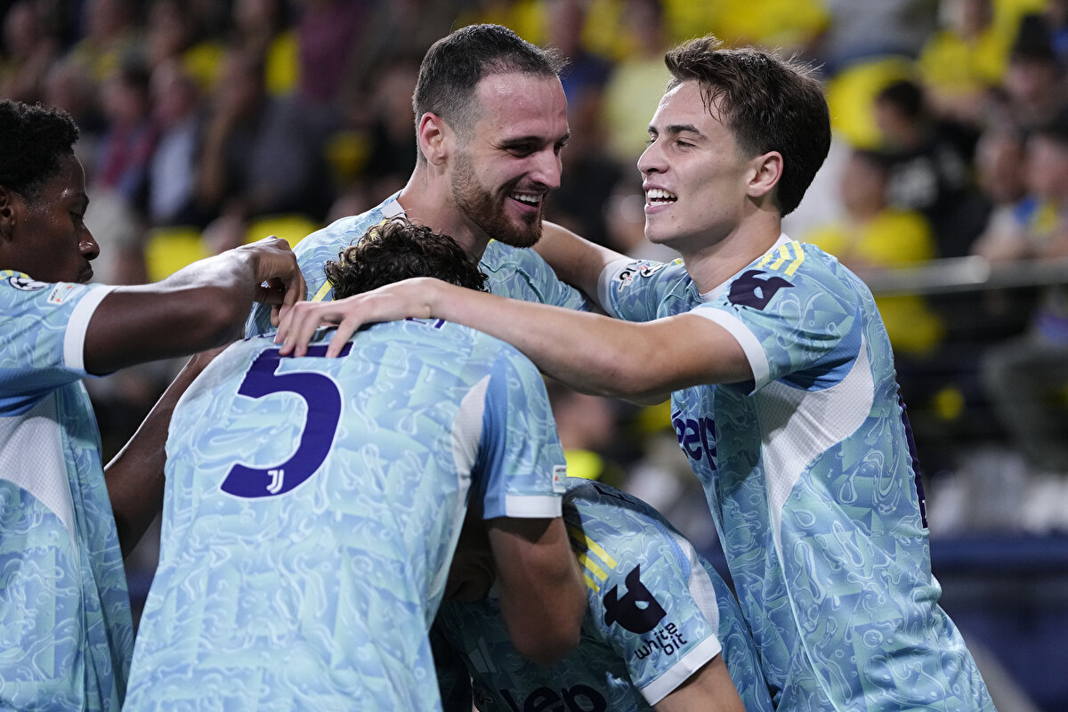 Juventus, 2-1 önde olduğu maçta 90. dakikada eski oyuncusu Renato Veiga'nın golüne engel olamadı ve maç 2-2 sona erdi. Juventus ikinci maçından da beraberlikle ayrılmış oldu. Kenan Yıldız ise 80. dakikada yerini Adzic'e bıraktı. 