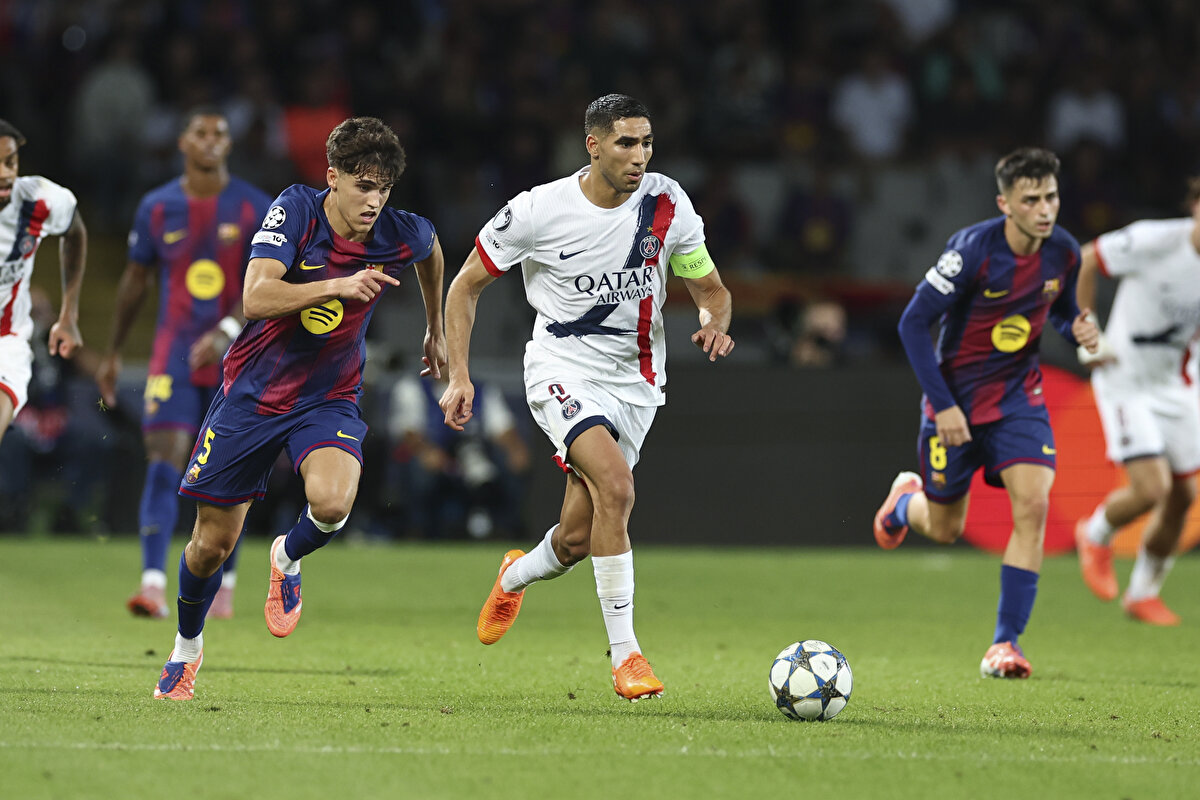 PSG, Marquinhos, Dembele, Kvaratskhelia ve Doue gibi eksiklerine rağmen, Barcelona'yı son son dakika golüyle 2-1 mağlup etti. PSG'nin gollerini Mayulu ve G. Ramos atarken, Barça'nın tek golünü Ferran Torres attı. 