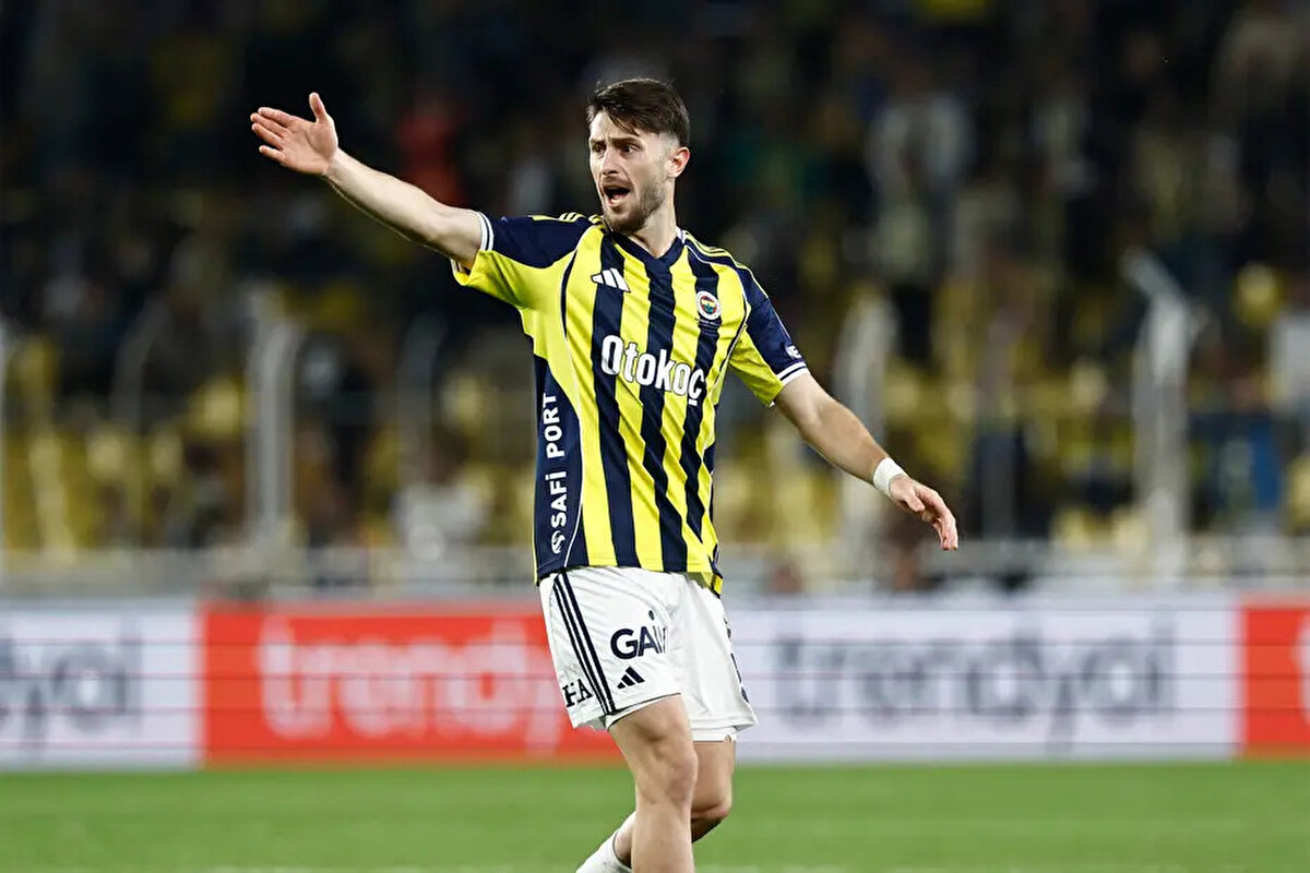 İsmail Yüksek'in de UEFA Avrupa Ligi'nde oynanacak Nice maçı öncesi açıklamasında Tedesco için kullandığı, "Hocanın gerçekten inanılmaz pozitif bir yönü var. Her oyuncuya eşit seviyede ve pozitif yaklaşıyor. 4-5 dil biliyor. Bizlere yakın olması da çok önemli. Hocalıktan ziyade zaman zaman da ağabeylik yapıyor." ifadeleri de 40 yaşındaki çalıştırıcı ile takımın arasındaki olumlu ilişkiyi gözler önüne serdi.