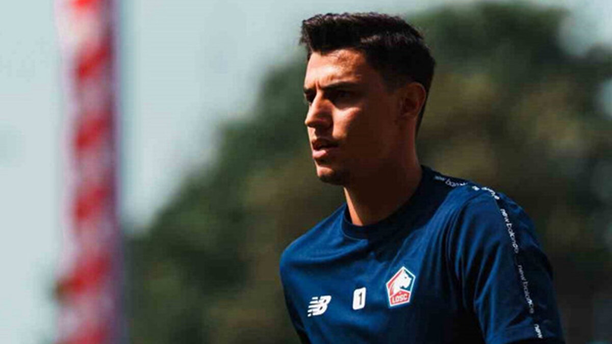 UEFA Avrupa Ligi 2. haftasında Lille, Roma’yı deplasmanda 1-0 mağlup etti. Maça damga vuran isim ise Lille’in kalecisi Berke Özer oldu.