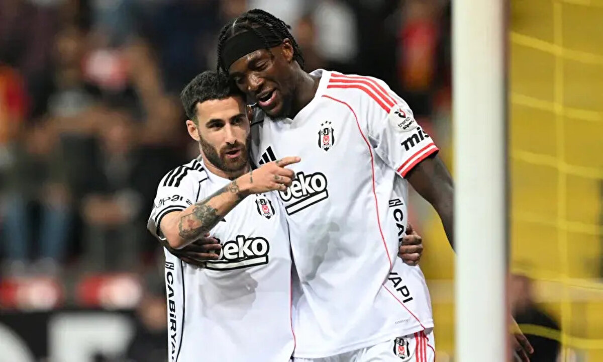 İngiliz futbolcunun ağrıları devam ettiği için dünkü antrenmana çıkmadığı öğrenildi. <br><br>