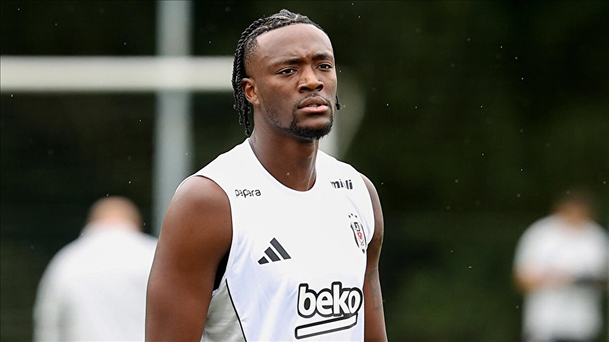 Karşılaşmada omzu çıkan Tammy Abraham maçın 55. dakikasında yerini Jota Silva'ya bıraktı.