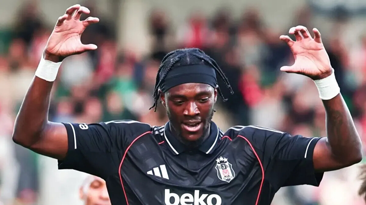 Öte yandan A Spor muhabiri Furkan Yıldız'ın haberine göre Tammy Abraham'ın Galatasaray derbisinde oynayıp oynayamayacağı maç saatinde netleşecek. Abraham, derbide oynamak çok istiyor ve sağlık heyeti de oyuncuyu derbiye yetiştirmek için ciddi bir mesai harcıyor.