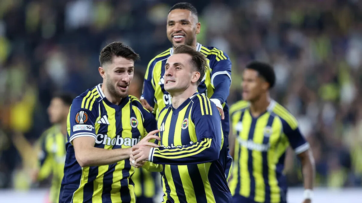 Foot Mercato: "İstanbul'da bir mucize yaşanmadı. Avrupa Ligi'nin 2. haftasında, OGC Nice, Fenerbahçe'ye 2-1 yenildi. Aktürkoğlu'nun 25 dakikada attığı iki gol, Kevin Carlos'un devre arasında attığı penaltı golüyle farkı kapatmasına rağmen Nice için ölümcül bir darbe oldu."<br><br>