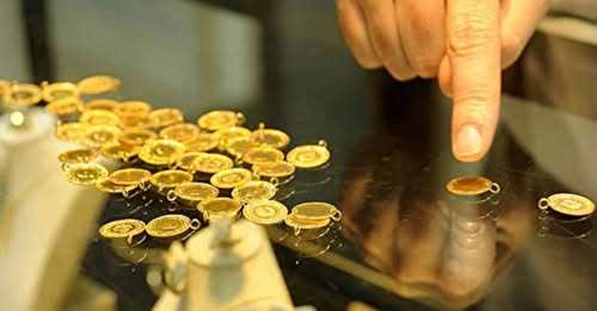 Altın ve gümüş piyasalarının uzun vadede yatırımcısına kazandıracağını belirten İslam Memiş, kısa vadede ise ciddi riskler bulunduğunun altını çizdi. “Şu anda devir; sabır ve analiz devri. Yatırımcılar manipülasyonlara karşı dikkatli olmalı. Unutmayın, balonlar en çok sessizlikten sonra patlar” uyarısıyla sözlerini tamamladı.