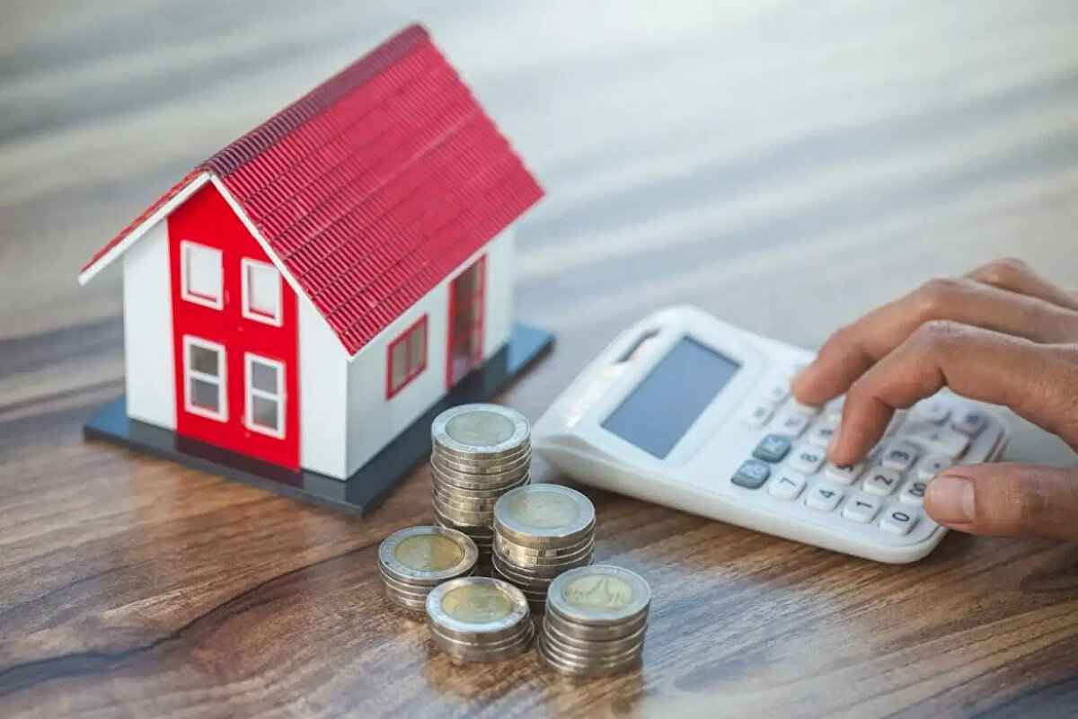 TÜİK’in eylül ayı enflasyon verilerini açıklaması, milyonlarca vatandaşı yakından ilgilendirdi. Bunların başında da ev sahibi ve kiracılar geliyor. Ekim ayında kira sözleşmelerini yenileyecek kiracılara uygulanacak azami zam oranı da bu verilere göre netleşti. Hatırlanacağı üzere, eylül 2025’te kira artış oranı yüzde 39,62 olarak açıklanmıştı. Bu ay ise daha düşük bir oran ortaya çıktı. Peki ekim ayı kira artış oranı yüzde kaç olarak belirlendi? Ev sahipleri kiracılara en fazla ne kadar zam yapabilecek? İşte 2025 Ekim ayı kira artış oranı…<br>