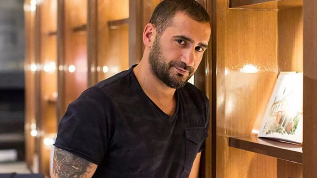 “Lucas Torreira bugün sahanın en iyisiydi. Yine inanılmaz bir top hırsızlığı yaptı, oyuna hem savunmada hem hücumda büyük katkı verdi. Bu takımdan Torreira’yı çıkarırsan orta saha çöker.”