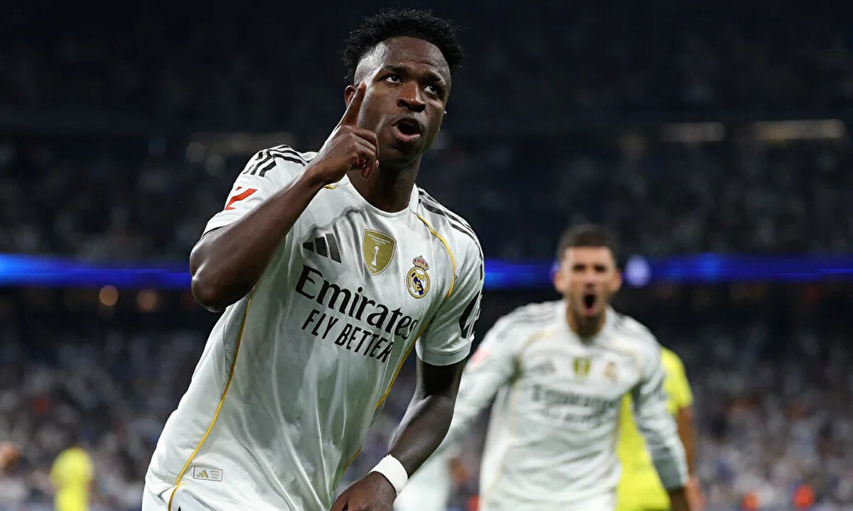 LaLiga’da Real Madrid Villarreal ile karşı karşıya geldi. Eflatun beyazlılar ikinci yarıda attığı gollerle mücadeleyi 3-1 kazandı.