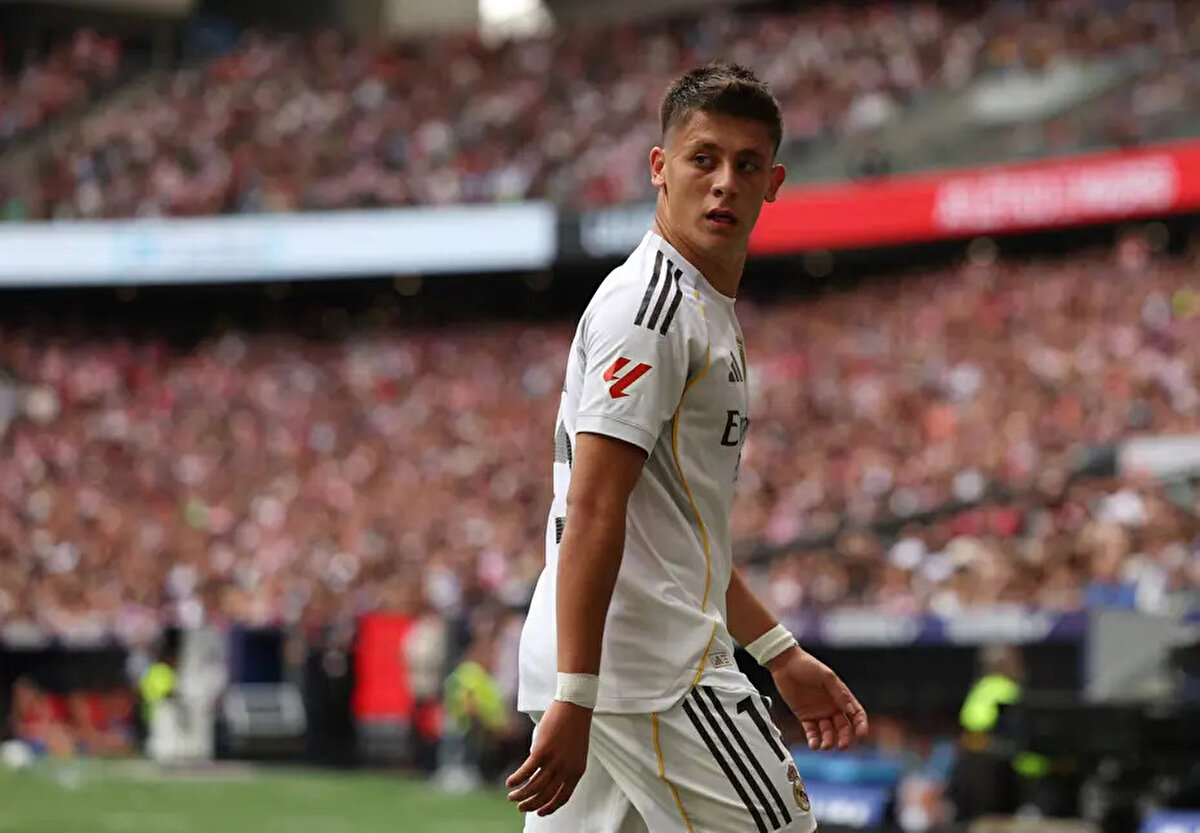 Real Madrid’de milli yıldızımız Arda Güler de ilk 11'de başlayıp 64 dakika sahada kaldı.