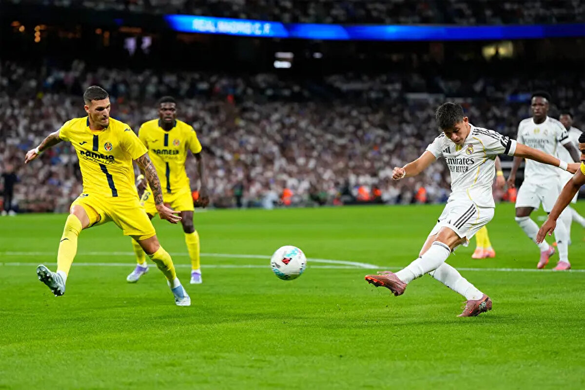 Öte yandan Arda'nın frikikte yaptığı hareket de İspanyol basınında gündem oldu.