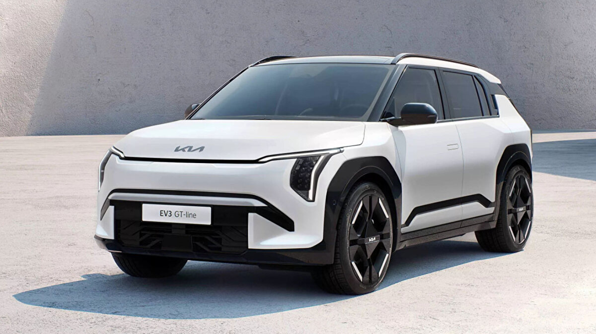 4. KIA EV3<br><br>Toplam Satış: 5.945 adet<br>Koreli üretici KIA’nın kompakt SUV modeli EV3, yüksek güvenlik standartları ve menzil performansıyla listede dördüncü oldu.