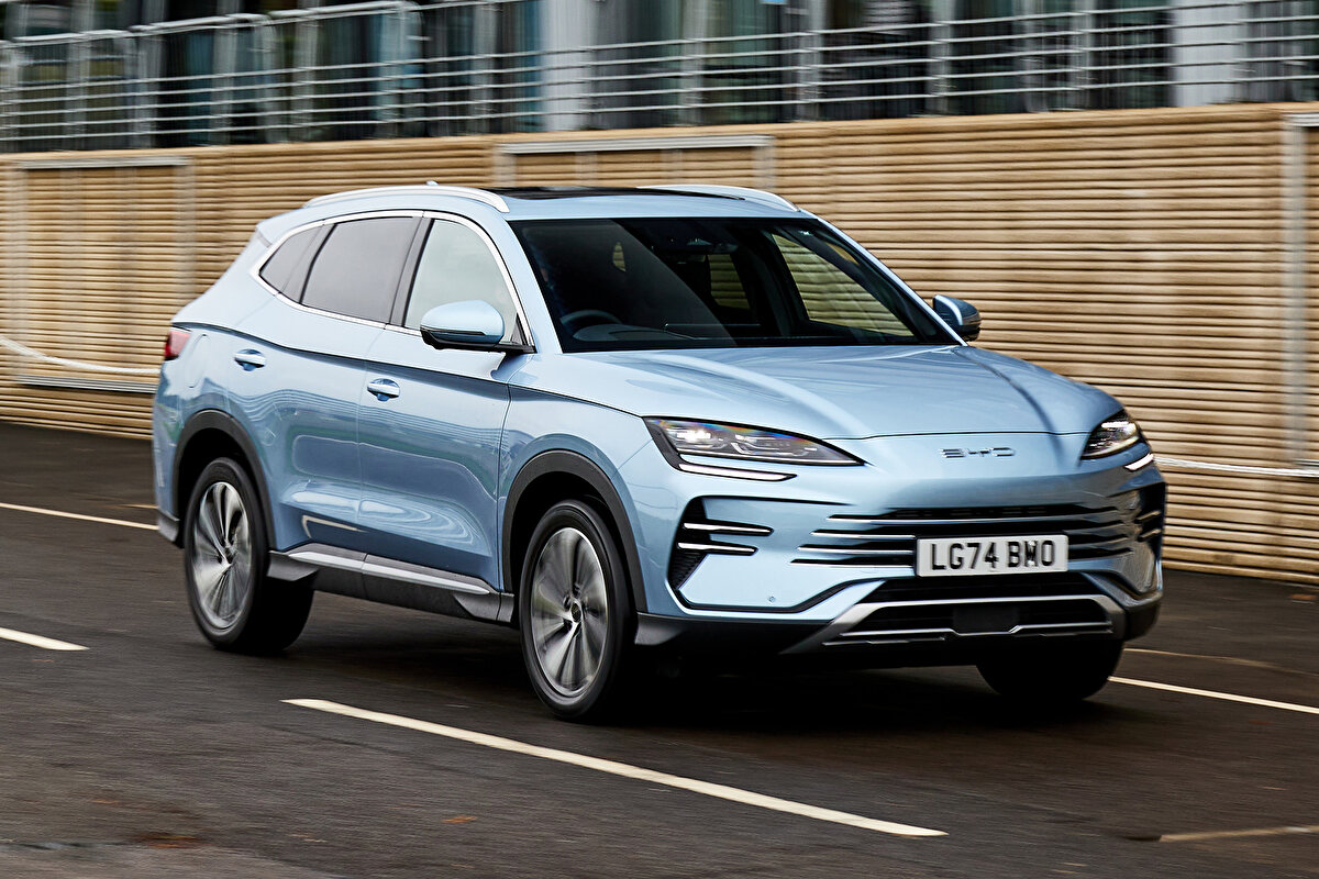 7. BYD Seal U<br><br>Toplam Satış: 3.948 adet<br>BYD’nin premium segmentteki modeli Seal U, geniş iç hacmi ve yüksek batarya kapasitesiyle kullanıcıların ilgisini çekti.