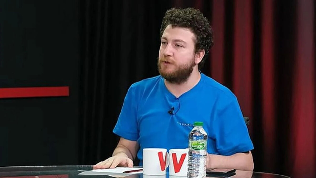 "Galatasaray bir stoper ile maçı tamamladı. Lemina'nın hem stoper hem orta saha oynadığı bir karşılaşma izledik. Torreira tek başına Lemina'nın boşalttığı alanı da doldurdu."