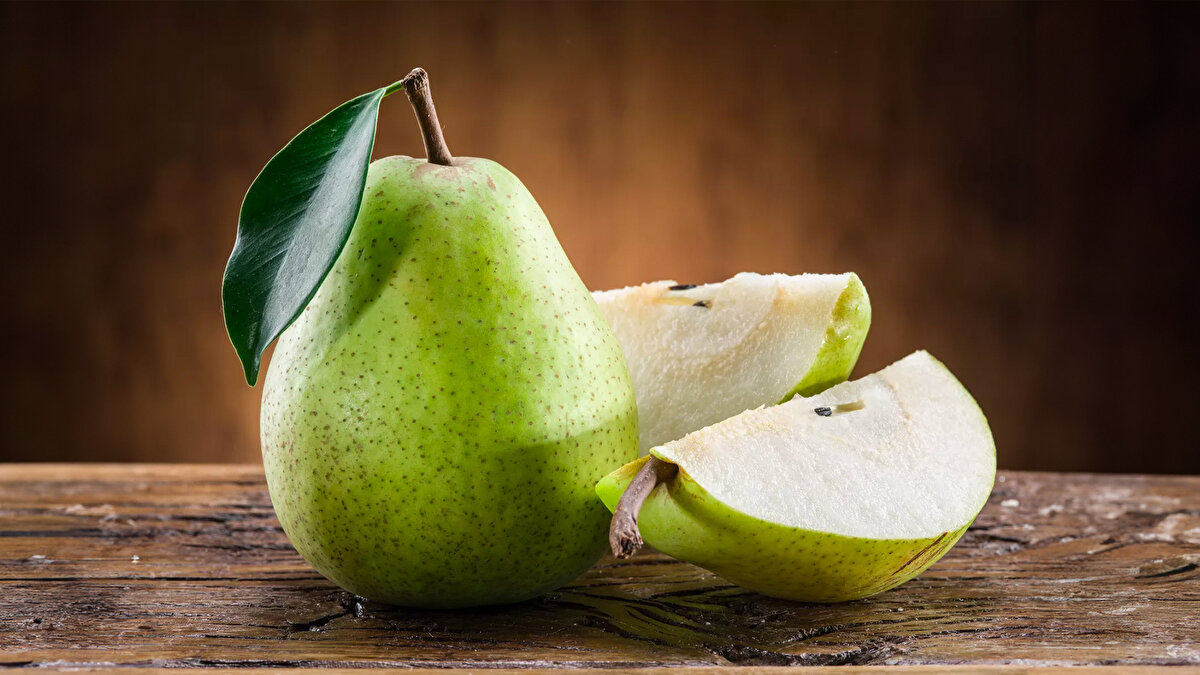 Beyaz meyveler<br><br><br>Flavonoidler ve potasyum bakımından zengindir.<br>Kalp ve damar sağlığına destek olur