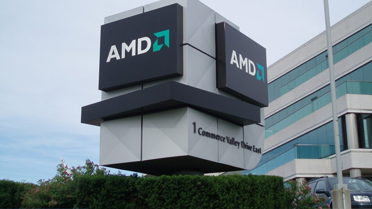 Hisseler yüzde 23,8 arttı<br>AMD, OpenAI ile imzaladığı çok yıllık yapay zeka çipi tedarik anlaşmasıyla teknoloji dünyasında büyük ses getirdi. Anlaşma, şirketin dört yılda 100 milyar doların üzerinde yeni gelir elde etmesini sağlayabilir.