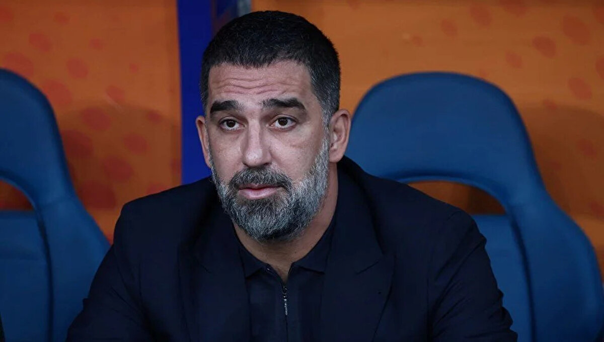 "Yenilgiye rağmen maçtan sonra soyunma odasına girdim ve tüm milli takım oyuncularımıza bol şans diledim, çünkü milli takımınızı temsil etmek futboldaki en onurlu şeylerden biri. Ve ülkelerini, özellikle de Ukrayna milli takımı temsilcilerini temsil etme fırsatı buldukları için gerçekten gurur duyuyorum."