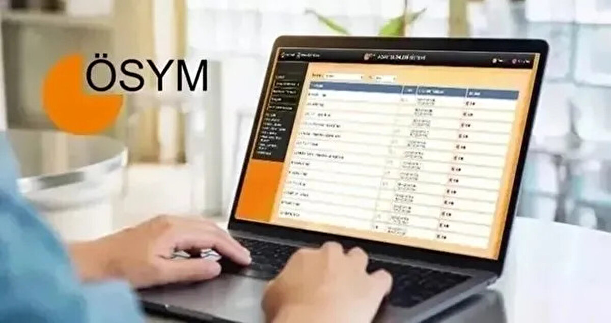 SÜREÇTE NELER OLACAK?<br><br>Ek tercih sonuçları açıklandıktan sonra kısa süre içinde üniversite kayıtları başlayacak.<br><br>Kayıt döneminin ardından boş kontenjanlar belli olacak ve bu aşamadan sonra ek bir yerleştirme süreci öngörülmüyor.