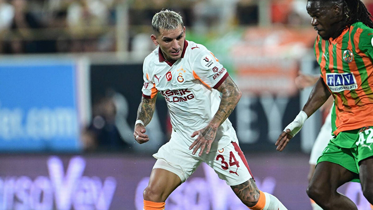 Geride bıraktığımız sezonu 5 gol ve 7 asistle kariyer rekoru kırarak bitiren Uruguaylı orta saha, bu sezon da 8 maçta 1 gol ve 2 asistlik skor katkısında bulundu.