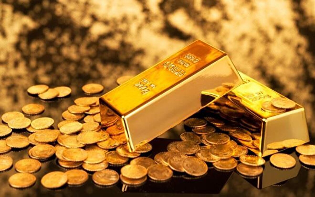 Çin’in bu istikrarlı altın alımları, yalnızca kendi ekonomik stratejisini değil, küresel piyasaları da etkiliyor. Özellikle jeopolitik gerilimlerin tırmandığı, ABD Merkez Bankası’nın faiz indirimine gideceği beklentilerinin arttığı ve doların değer kaybettiği bir dönemde, Çin’den gelen bu hamleler altın fiyatlarını yukarı taşıyor. Nitekim altının ons fiyatı, hafta başı itibarıyla 3.900 doların üzerine çıkarak güçlü bir seyir izlemeye devam etti.