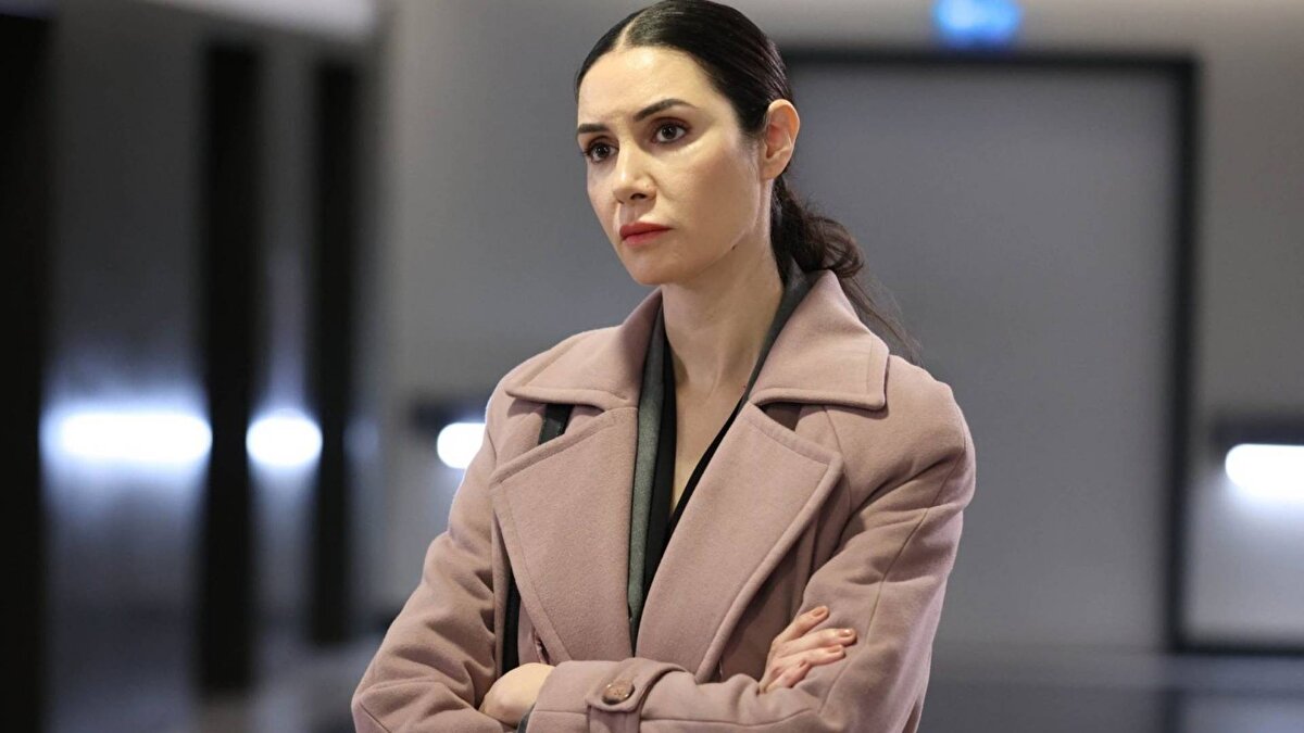 Oyuncunun menajerlik şirketi Yağtu'nun durumu hakkında yazılı bir açıklama yaparak, "Değerli basın mensubu dostlarımız, Ahu Yağtu, dün geçirdiği baygınlık sonrasında bir tedavi sürecine girmiştir. Kendisine tüm tetkikler sonrasında beyin anevrizması teşhisi konulmuş olup, sağlık durumunun iyi ve tedavi sürecinin başladığını bilmenizi isteriz. Sevgiler" açıklamasını yapmıştı. 