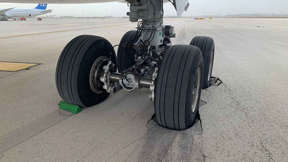 Üretilen lastiklerin yüzde 70’i yurt dışına ihraç edilirken, yüzde 30’u iç pazarda satışa sunulacak. Üretim sürecinde çevresel etkilerin azaltılması için jet filtre, aktif karbon filtre ve kapalı sistem üretim teknolojilerinin kullanılacağı belirtildi.